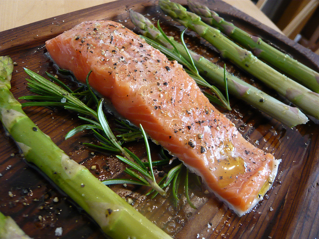 salmon and asparagus