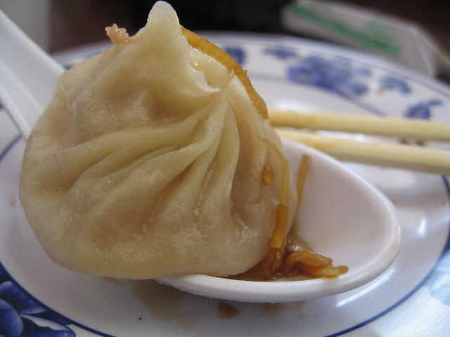 soup dumpling in a spoon