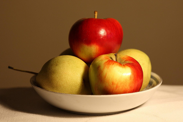 bowl of apples