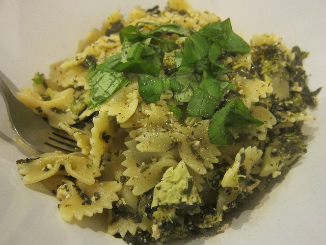 spinach pesto pasta