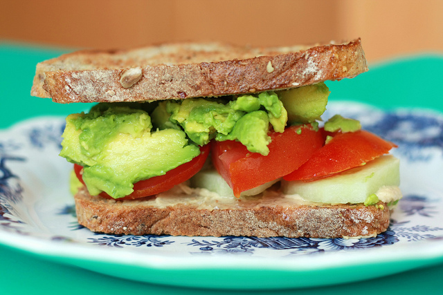 veggie sandwich with hummus