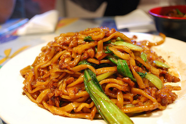 Fried noodles wait to be eaten.