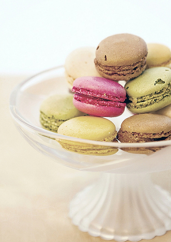 Macaroons are a great way to get a taste of something sweet without adding lots of calories to your day. Photo credit: Flickr user aussiegall